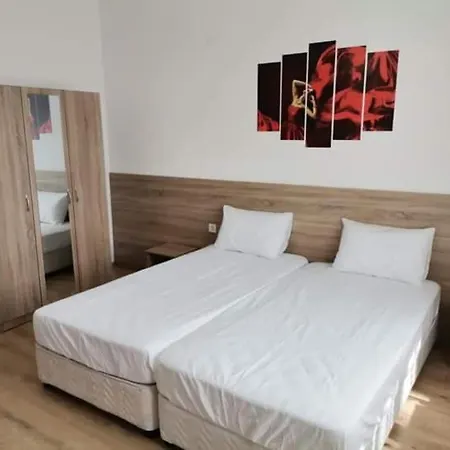 Hotel Tatul * Momchilgrad